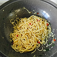 蒜香意面#Gallo橄露橄榄油#的做法图解8