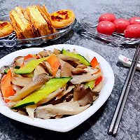 #刘畊宏女孩减脂饮食#黄瓜胡萝卜炒平菇的做法图解11