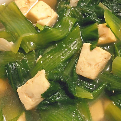 暖心降火的小白菜炖豆腐汤——豆腐香软滑嫩，小白菜清爽美味