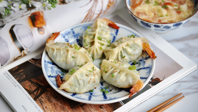 虾仁韭菜鸡蛋煎饺