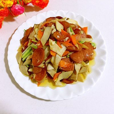 杏鲍菇炒火腿肠