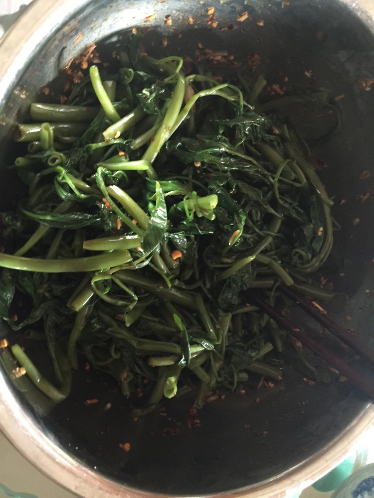 凉拌空心菜的做法
