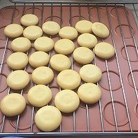 蛋黄小饼干-宝宝爱吃入口即化的做法图解9