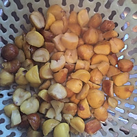 栗子炒鸡的做法图解1