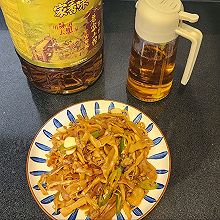 #《追着时间的厨房》节目同款美食复刻大赛#笋尖炒肉沫