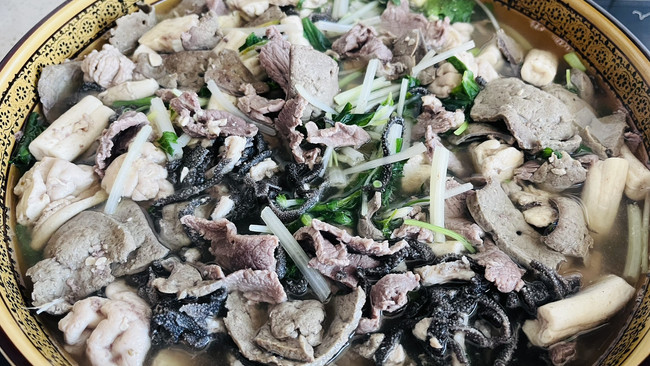 冒牛肉#德宏盈江#的做法