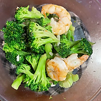 爽口好吃的西兰花炒青虾的做法图解6
