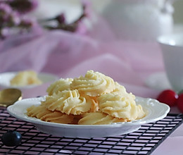 美味淡奶油曲奇 奶香浓郁的做法