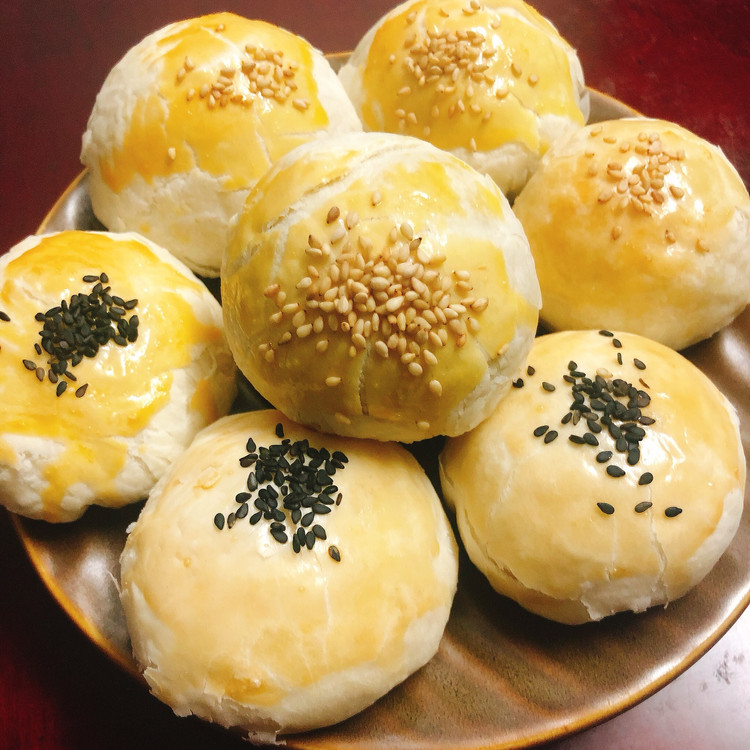 芋泥蛋黄酥的做法
