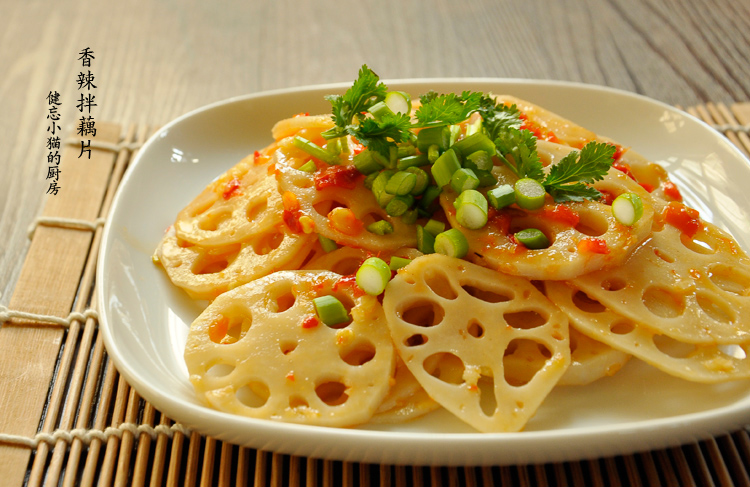 Spicy lotus root slices