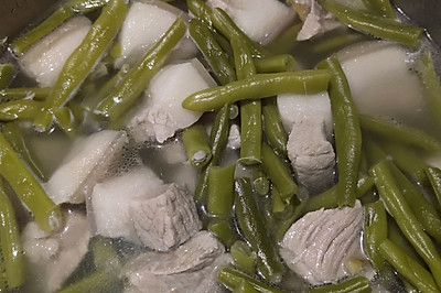 特长地豆炖新鲜肉