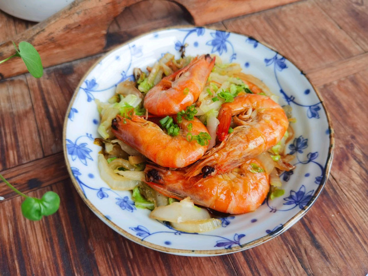 十分钟快手菜——大虾烧黄白菜的做法