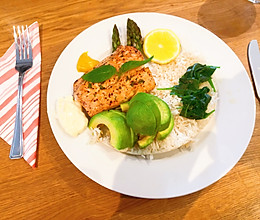 三文鱼海鲜饭サーモン海鮮丼的做法