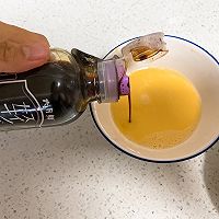 奶香抱蛋煎饺的做法图解2