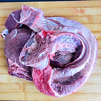 红烧驴肉炖土豆的做法图解1