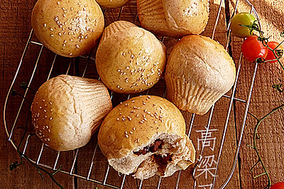 高梁叉烧包