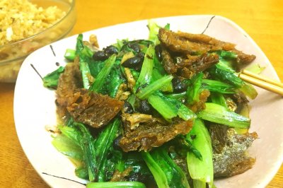 豆豉鲮鱼油麦菜