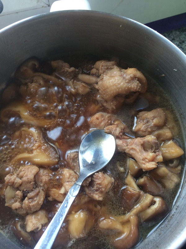 香菇鸡翅