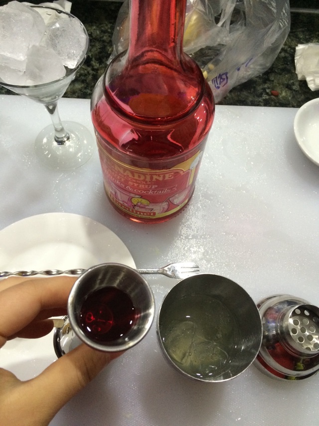 红粉佳人鸡尾酒的做法图解6