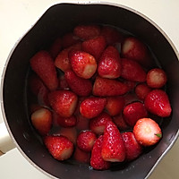有手就会做❗春日必备懒人小甜品✅冰点草莓的做法图解5