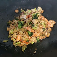 减脂餐|虾仁海鲜菇藜麦饭的做法图解4