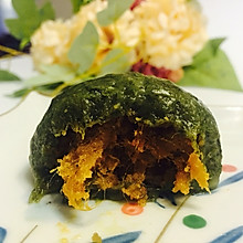 青团花式撩法--咸蛋黄肉松青团