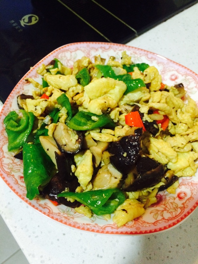 香菇炒鸡蛋