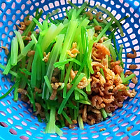 #秋天怎么吃#金钩海米木耳拌香芹的做法图解15