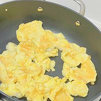 香菜炒鸡蛋的做法图解8