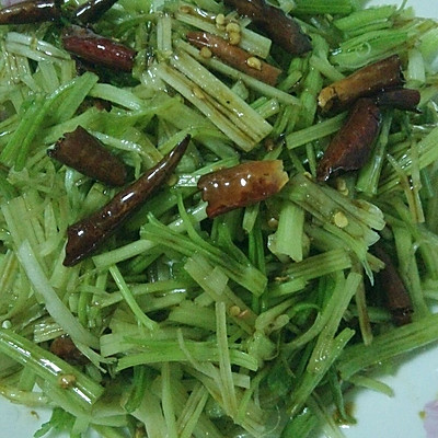 生拌马家沟芹菜