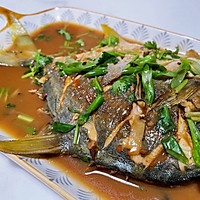 豆豉烧鲳鱼的做法图解7