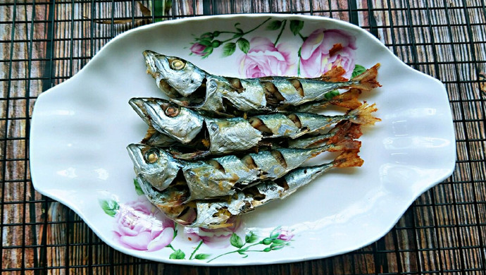 烤小秋刀鱼
