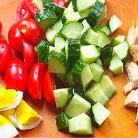 鸡胸肉蔬菜沙拉的做法图解5