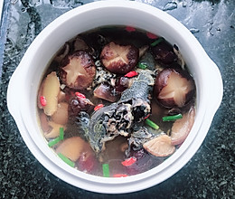 红枣香菇乌鸡汤的做法