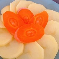 #一起土豆沙拉吧#面包杯土豆泥的做法图解1