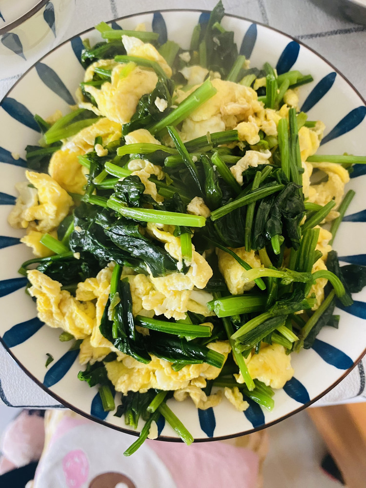 菠菜鸡蛋的做法