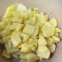 #金龙鱼橄调-橄想橄做#下饭神菜番茄烩土豆的做法图解3