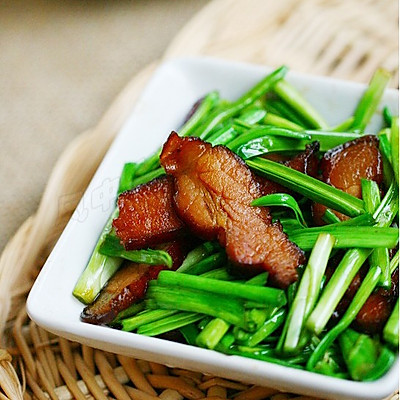 蒜苗炒腊肉
