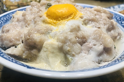 臭豆腐咸蛋蒸肉沫