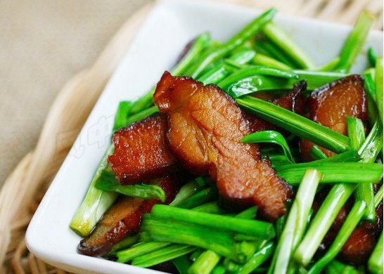蒜苗炒腊肉