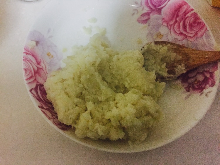 自制薯饼（煎版）的做法图解4