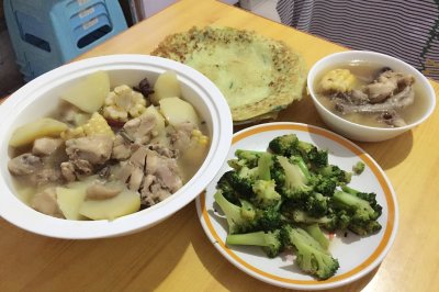 玉米土豆炖鸡