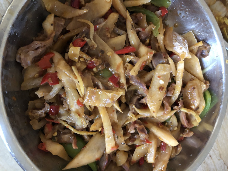 酸辣鸡杂的做法