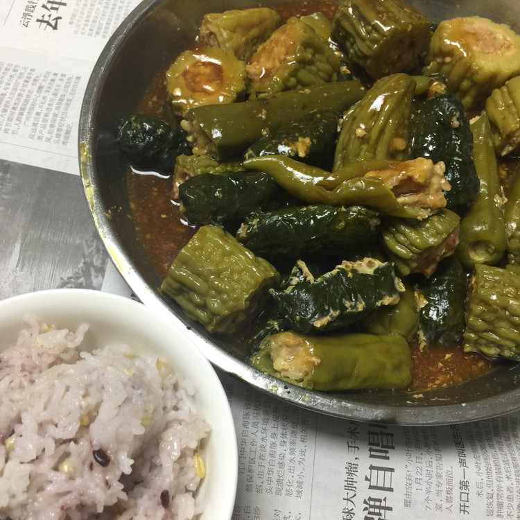 客家酿苦瓜、辣椒的做法