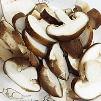 香菇五花肉片的做法图解1