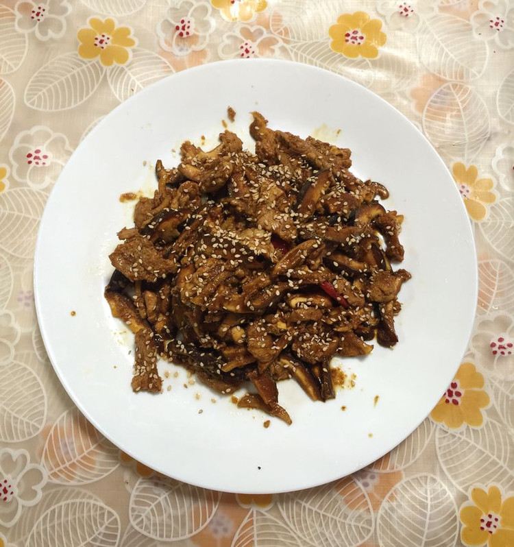 香菇炒肉的做法