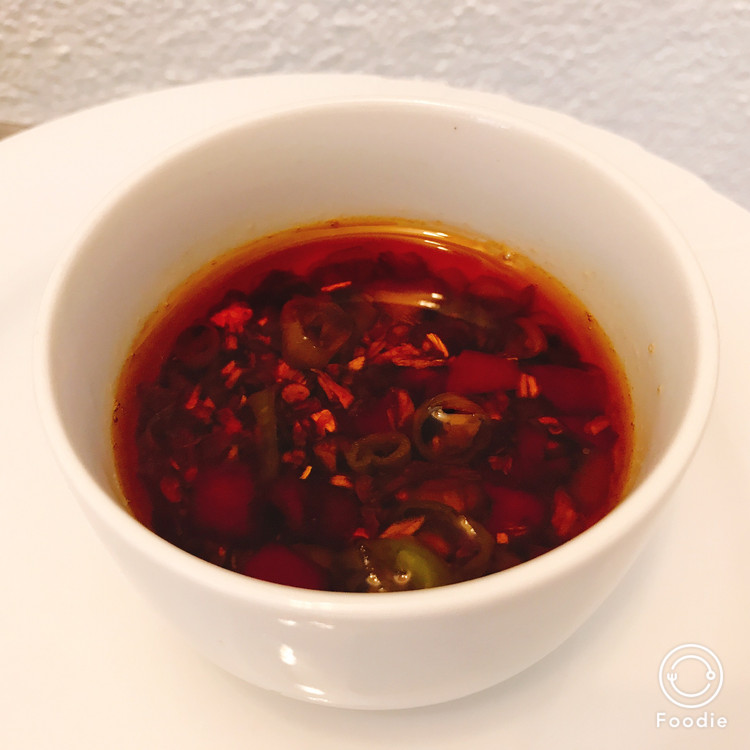 超好吃的万能百搭酱料——葱香蒜蓉泡椒酱的做法