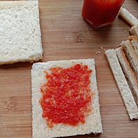 番茄酱三明治的做法图解2