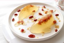 年夜饭桌上最惊艳的压轴甜点：桂花枸杞琉璃鱼的做法
