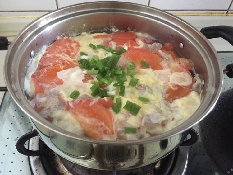 西红柿肉片鸡蛋汤